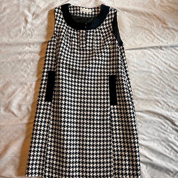 Dress 9 Dresses & Skirts - New Winter Dress